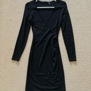 Women’s Banana Republic Long Sleeve V-Neck Dress
